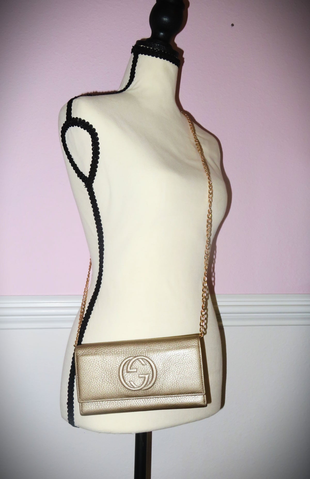 Gucci Metallic Gold Soho Leather Long Bi Fold Wallet