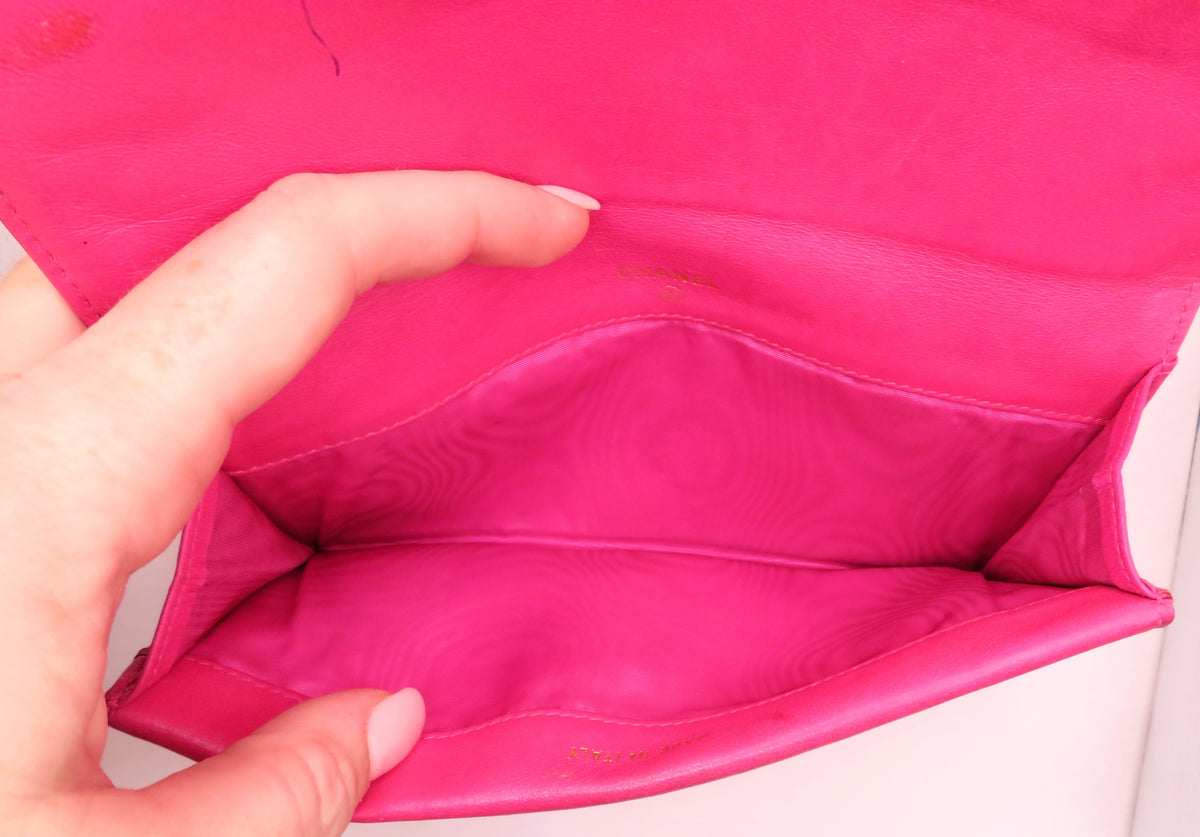 VINTAGE Chanel Dark Pink Caviar Timeless CC Bi Fold Wallet