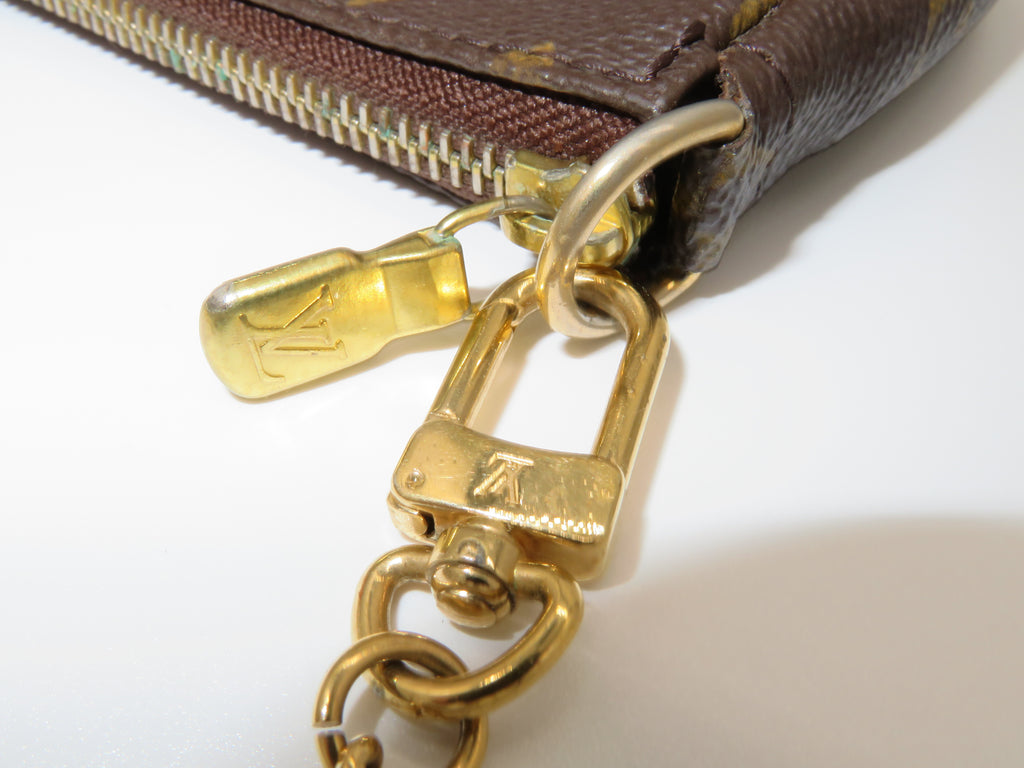 VINTAGE Louis Vuitton Mini Monogram Pochette