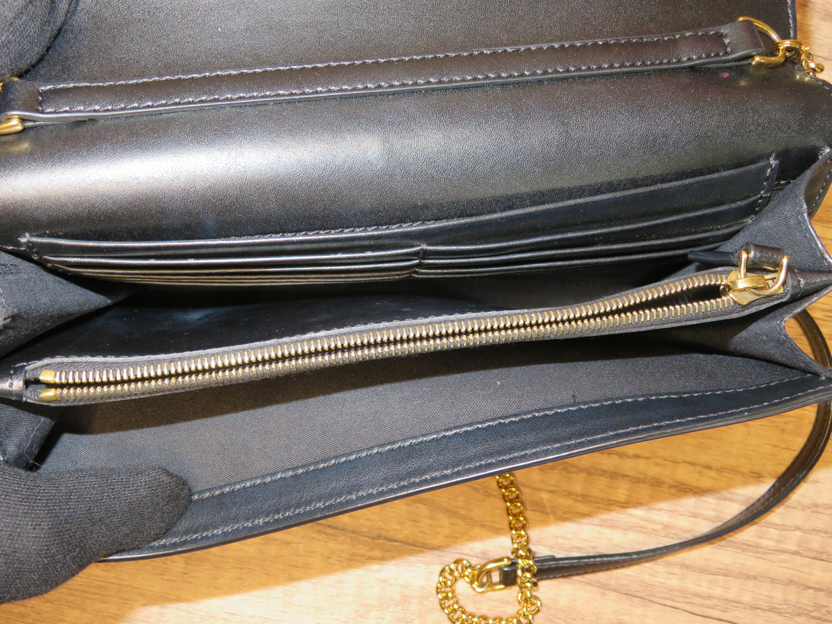 Fendi Round F Logo Black Leather Wallet on Chain