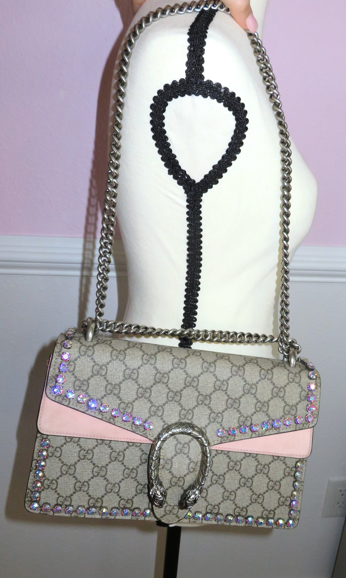 Gucci GG Supreme Pink Suede Crystal Medium Dionysys